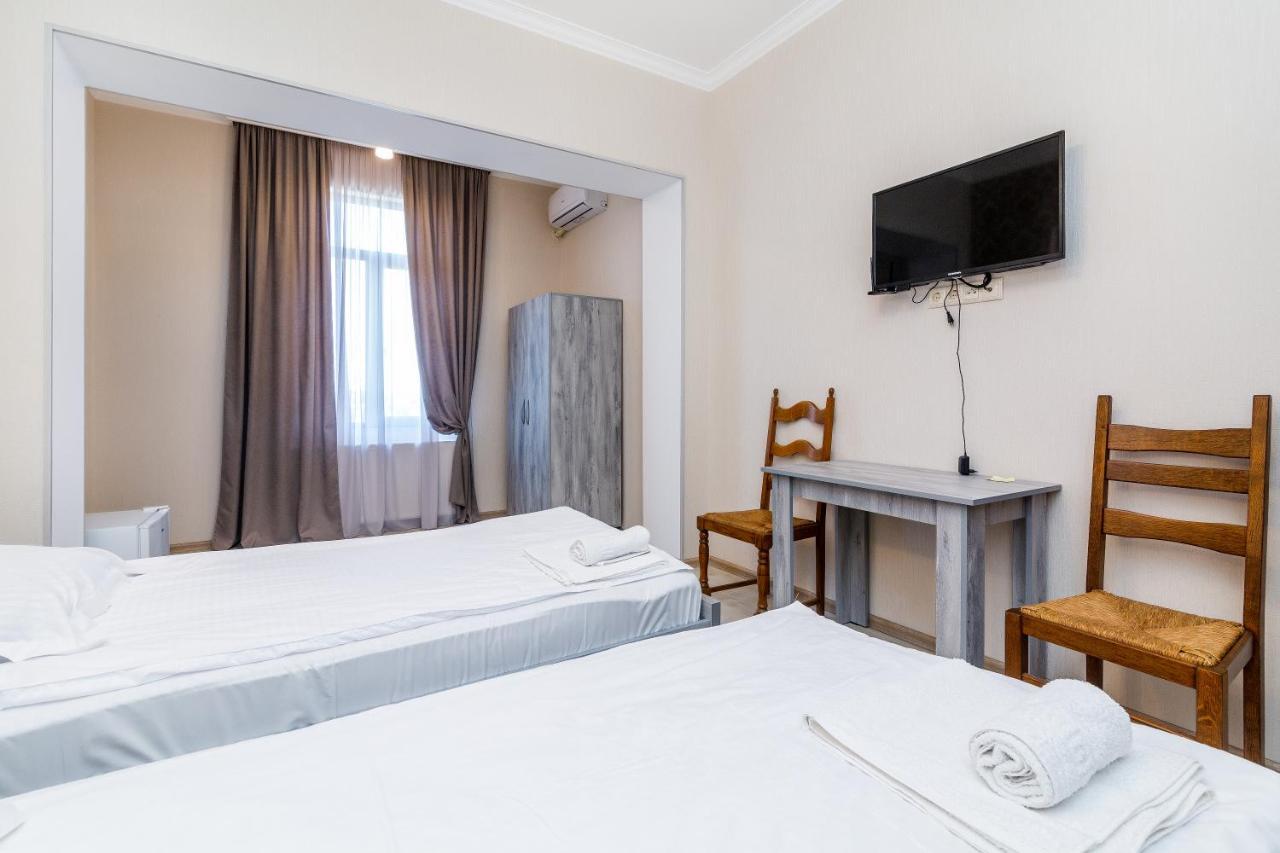 זוגדידי White Hotel Guesthouse מראה חיצוני תמונה