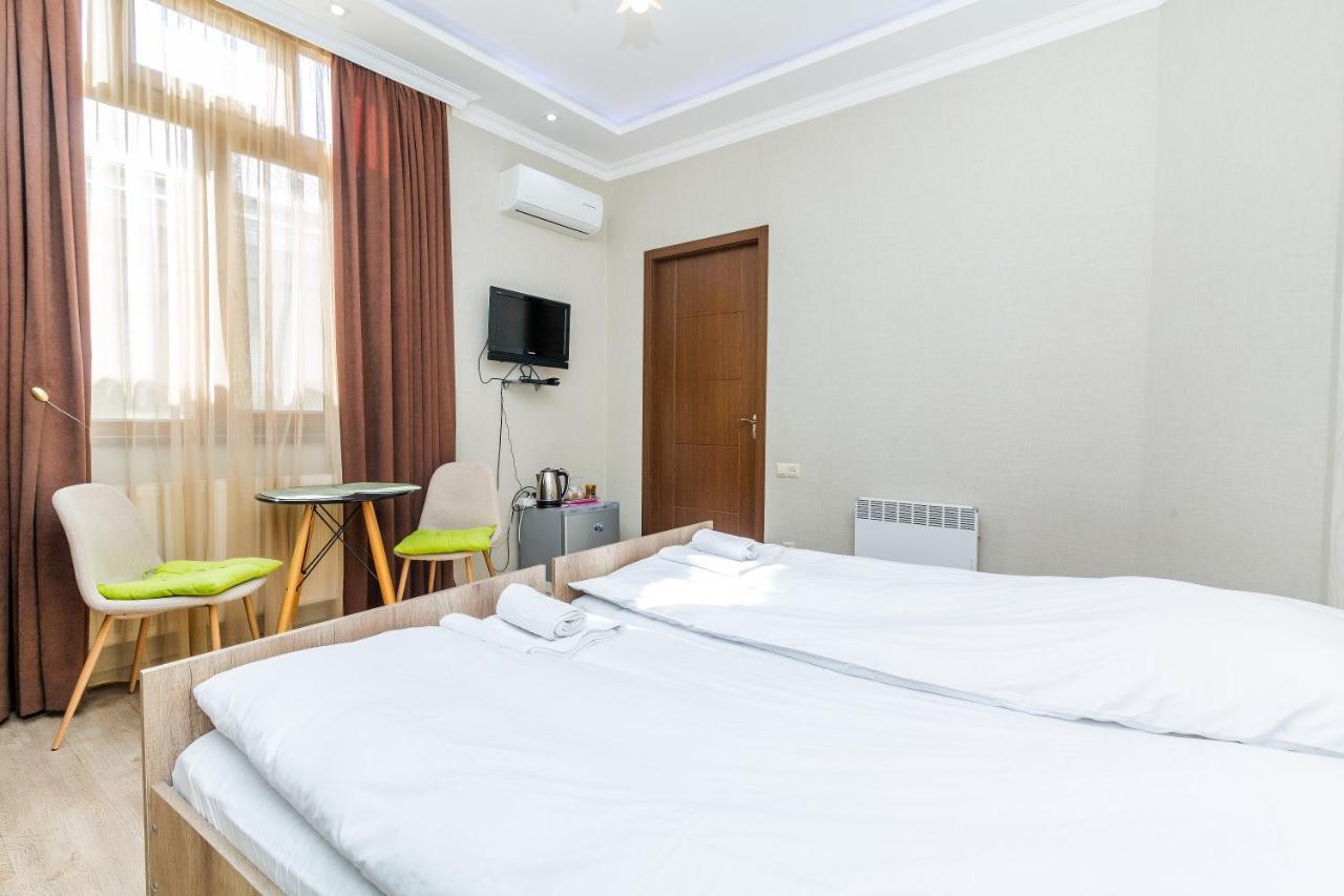 זוגדידי White Hotel Guesthouse מראה חיצוני תמונה