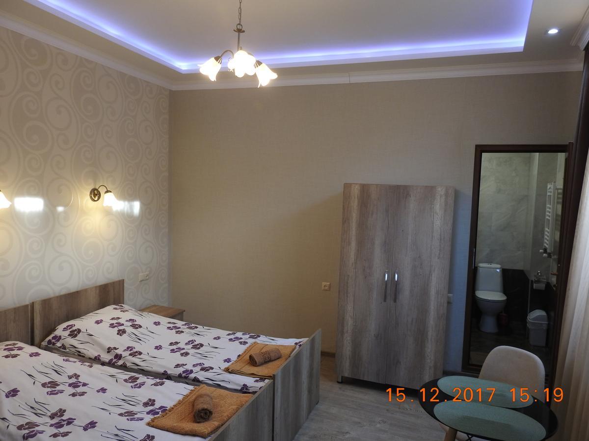 זוגדידי White Hotel Guesthouse מראה חיצוני תמונה