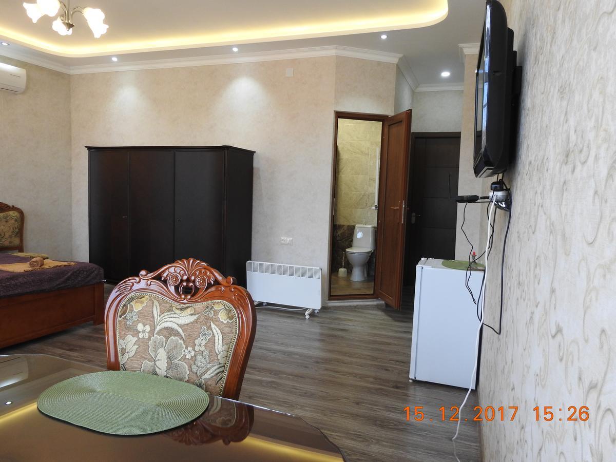 זוגדידי White Hotel Guesthouse מראה חיצוני תמונה